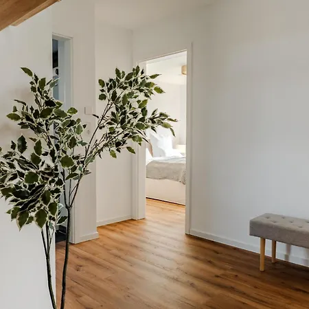Holiday home Kuesten Hildes Huuske - Direkte Wasserlage, Aussensauna, Terrasse, 117qm, Neubaugebiet