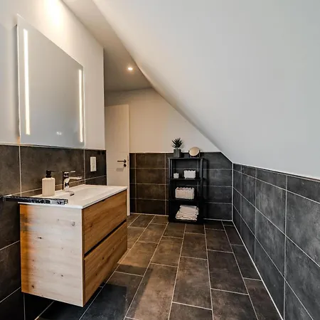 Kuesten Hildes Huuske - Direkte Wasserlage, Aussensauna, Terrasse, 117qm, Neubaugebiet Holiday home *